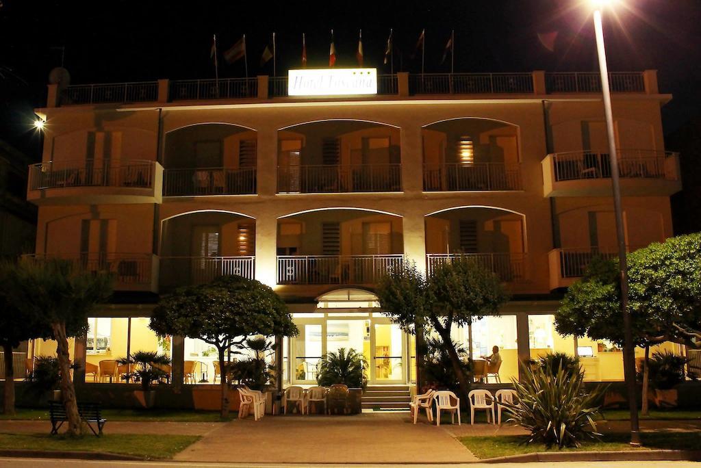 Hotel Toscana Marotta Zewnętrze zdjęcie